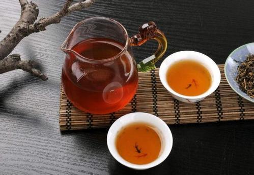 泡红茶的步骤.jpg