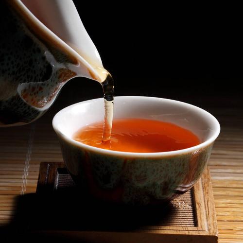 正山小种属于岩茶吗