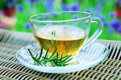 夏天饮绿茶