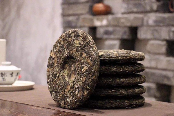 白毫银针和寿眉哪一个合适收藏