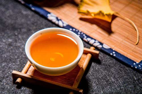滇红茶