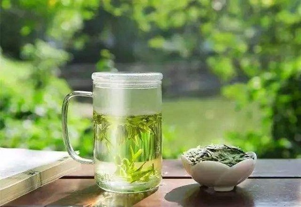 绿茶一天何时喝最佳？